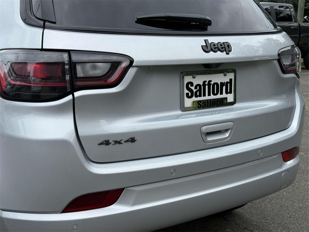 new 2025 Jeep Compass car, priced at $32,912