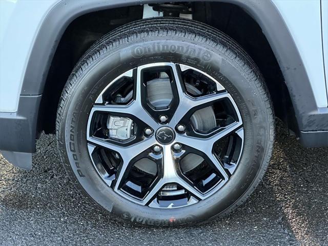 new 2025 Jeep Compass car, priced at $27,060