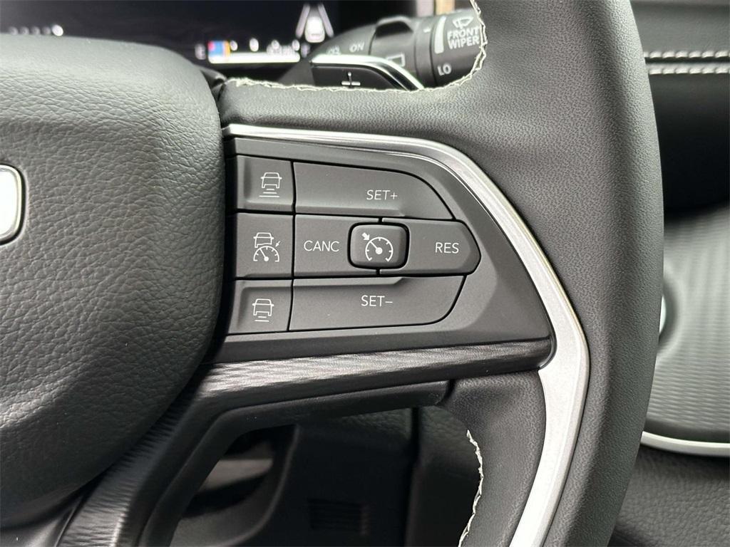 new 2025 Jeep Grand Cherokee car