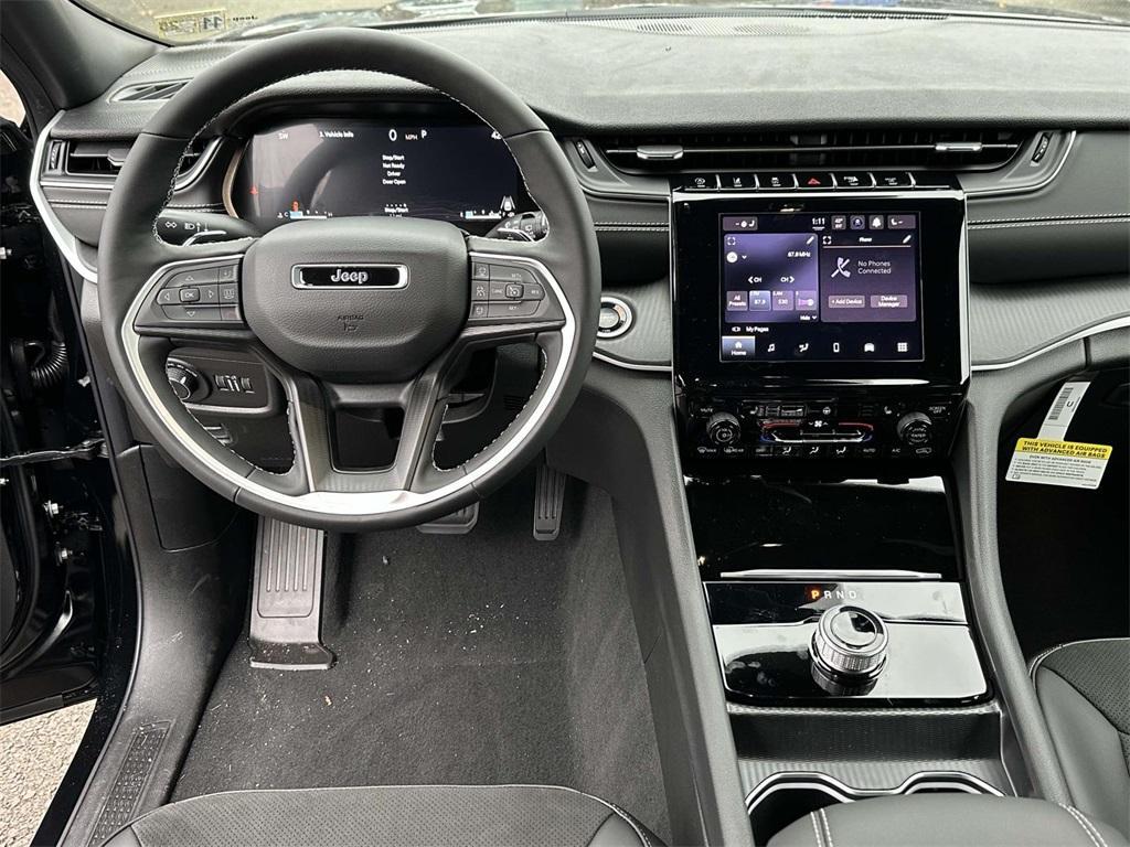 new 2025 Jeep Grand Cherokee car