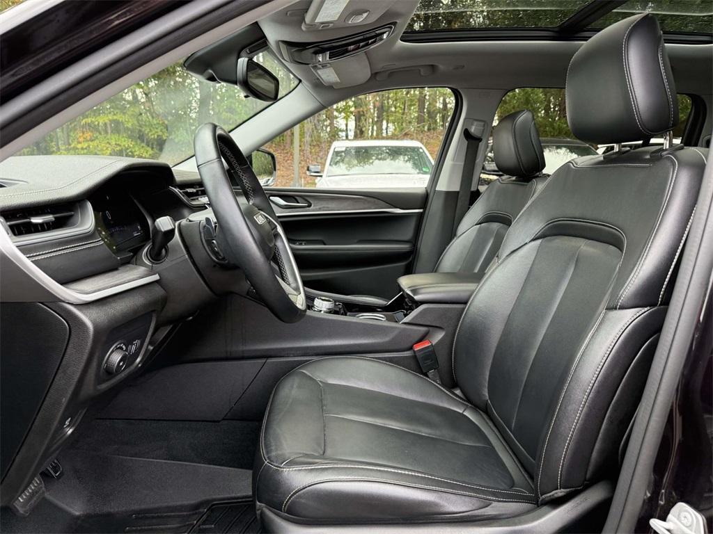 used 2022 Jeep Grand Cherokee L car, priced at $27,500