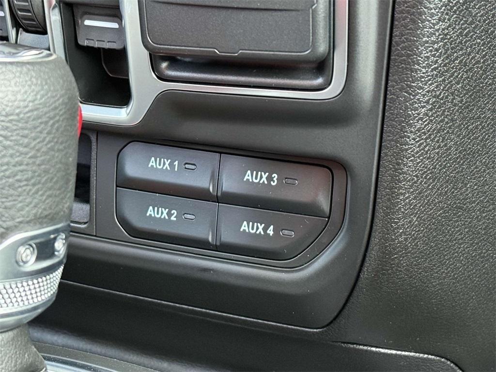 new 2025 Jeep Wrangler car, priced at $42,549