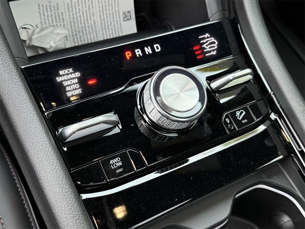 new 2025 Jeep Grand Cherokee L car, priced at $54,458