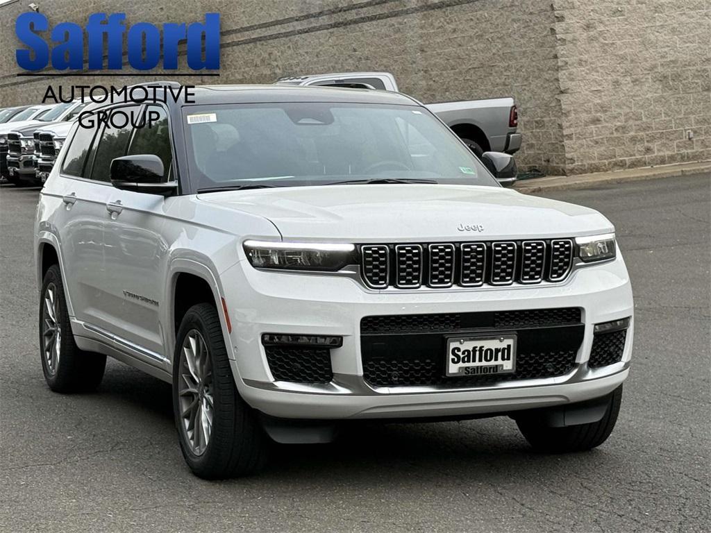 new 2025 Jeep Grand Cherokee L car, priced at $54,458