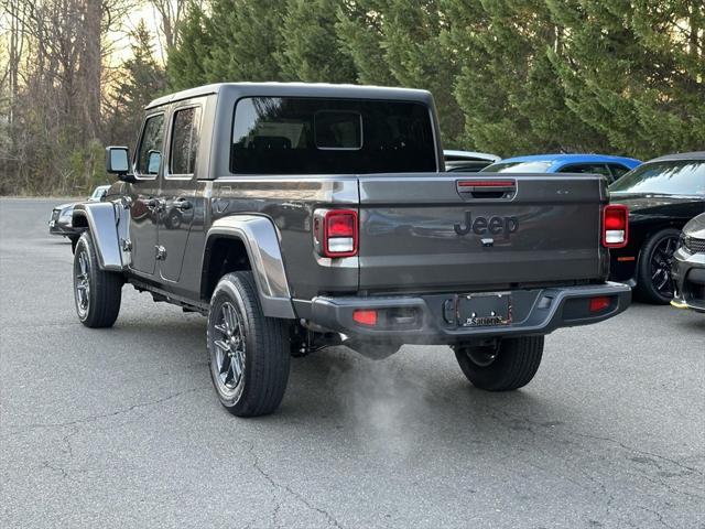 new 2024 Jeep Gladiator car, priced at $42,798