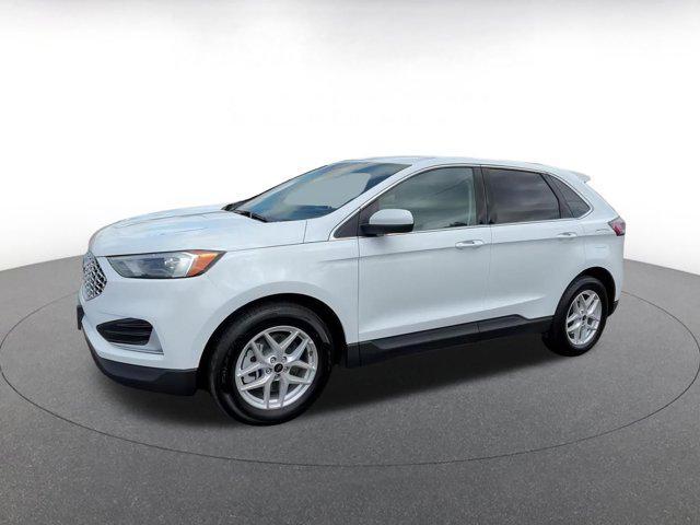 used 2024 Ford Edge car, priced at $25,393