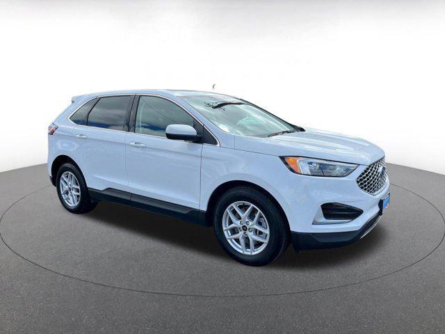 used 2024 Ford Edge car, priced at $25,393