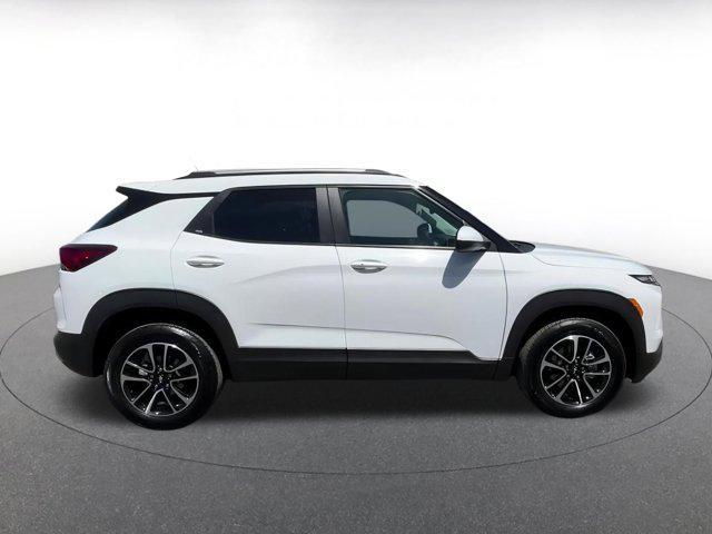 used 2024 Chevrolet TrailBlazer car, priced at $23,609