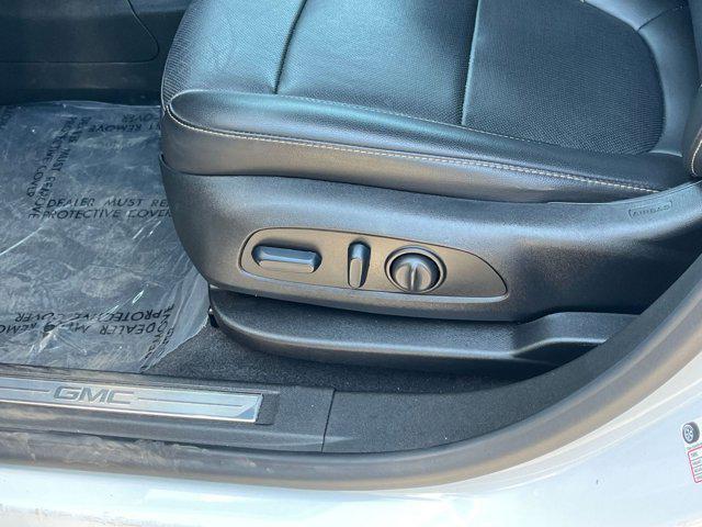 used 2023 GMC Acadia car, priced at $25,889