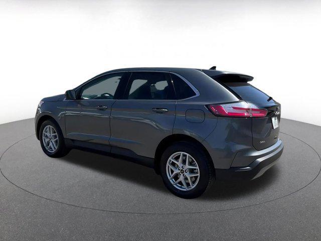 used 2024 Ford Edge car, priced at $26,198