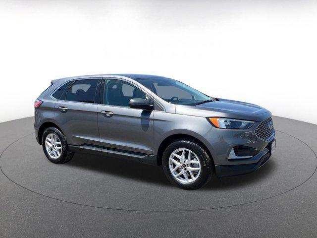 used 2024 Ford Edge car, priced at $26,198