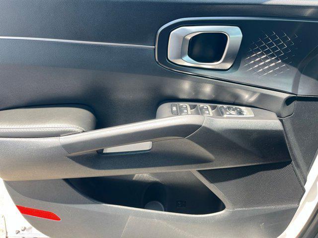 used 2024 Kia Sorento car, priced at $30,552