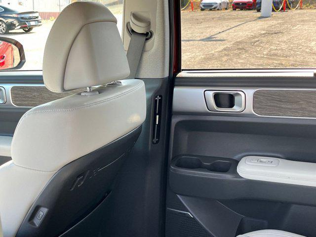 used 2024 Hyundai Santa Fe car, priced at $34,517