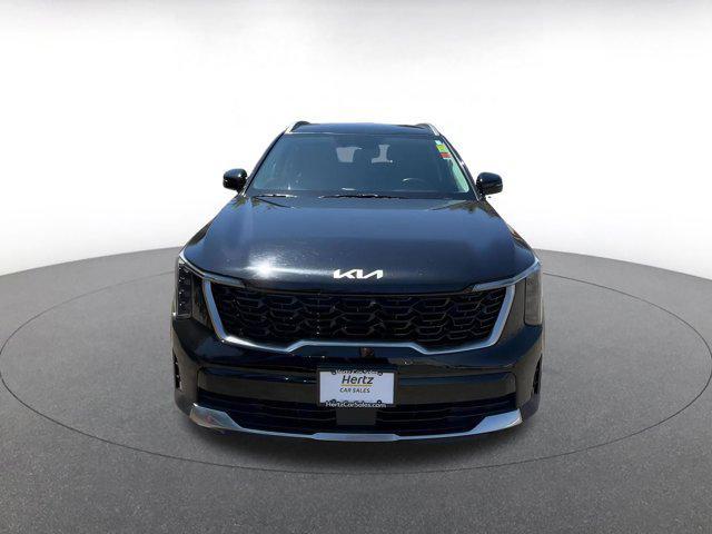 used 2024 Kia Sorento car, priced at $30,080