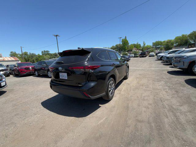 used 2023 Toyota Highlander car, priced at $35,993