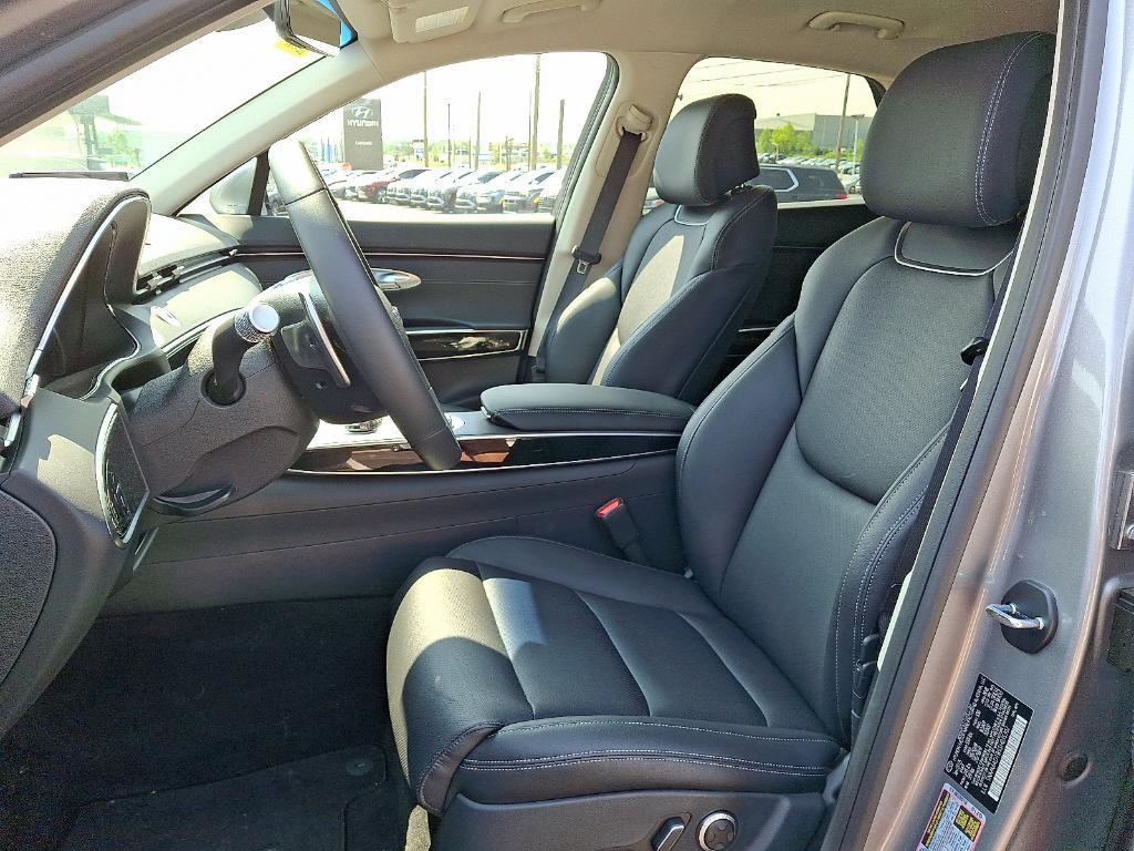 used 2025 Genesis GV70 car, priced at $46,900