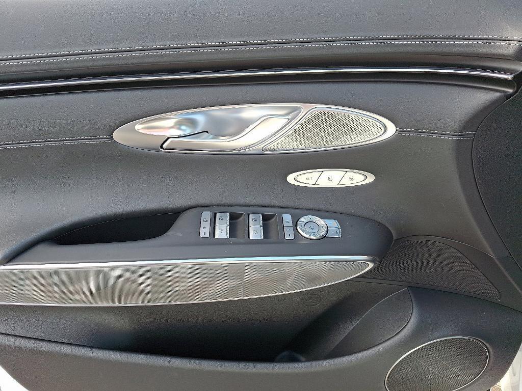 new 2025 Genesis GV70 car, priced at $64,726