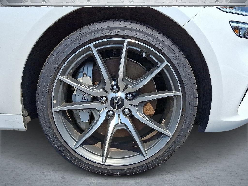 used 2025 Genesis G70 car, priced at $42,555