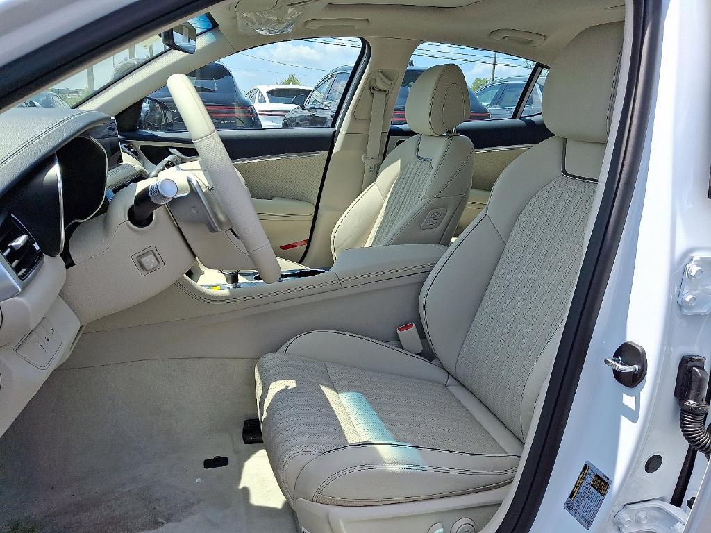 new 2026 Genesis G70 car, priced at $52,275