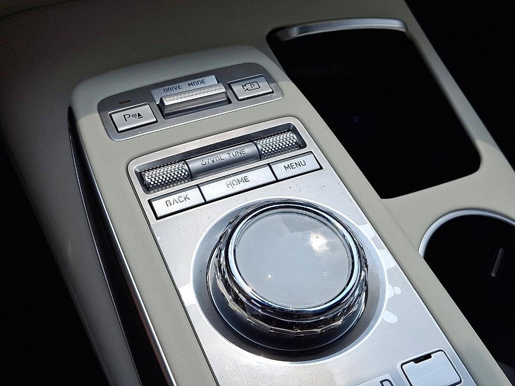 used 2025 Genesis Electrified GV70 car, priced at $59,998