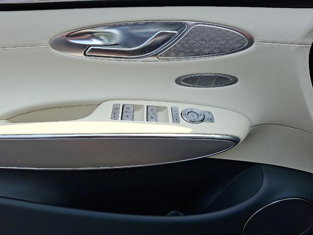 used 2025 Genesis Electrified GV70 car, priced at $59,998