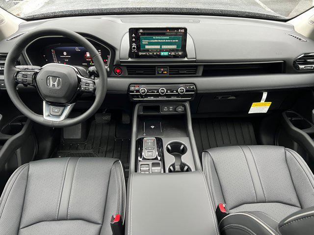 new 2025 Honda Pilot car, priced at $52,405