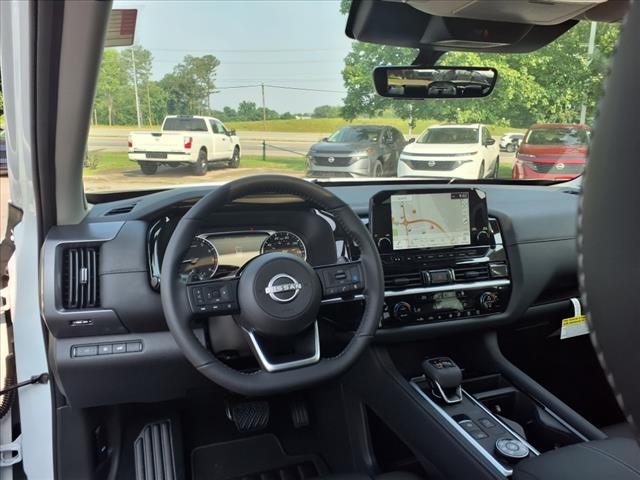 new 2025 Nissan Pathfinder car, priced at $49,175