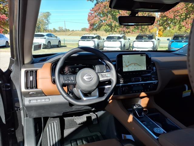 new 2025 Nissan Pathfinder car, priced at $42,525