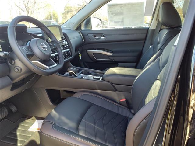 new 2025 Nissan Pathfinder car, priced at $49,750