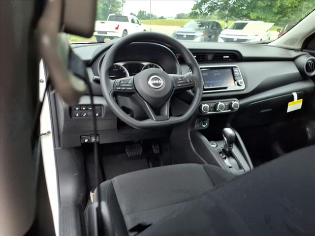 new 2025 Nissan Kicks Play car, priced at $21,949