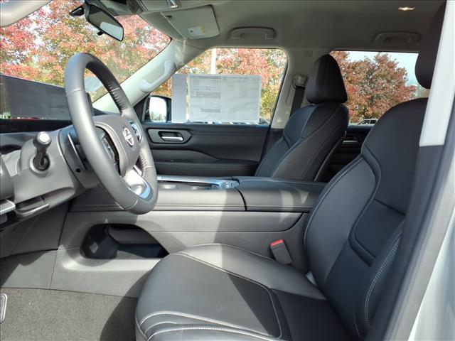 new 2025 Nissan Armada car, priced at $51,980