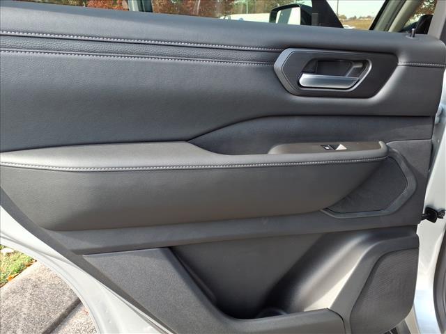 new 2025 Nissan Armada car, priced at $51,980