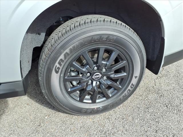 new 2025 Nissan Armada car, priced at $51,980