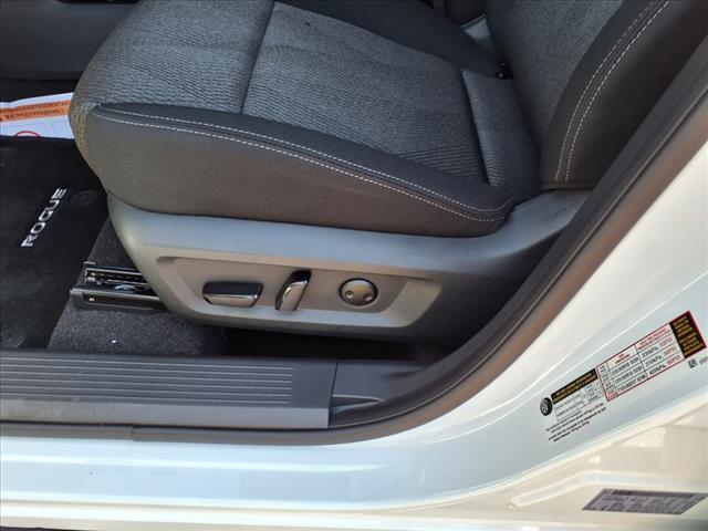 new 2025 Nissan Rogue car