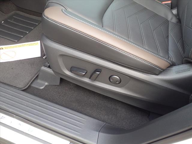 new 2025 Nissan Pathfinder car, priced at $51,096