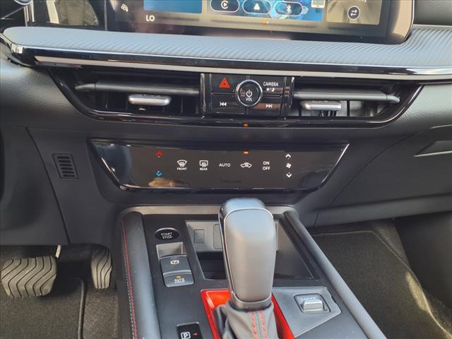 new 2025 Nissan Kicks car, priced at $26,082