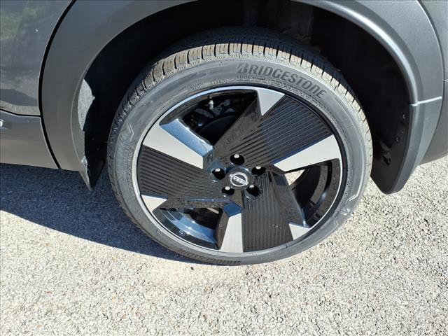 new 2026 Nissan Kicks car, priced at $28,031