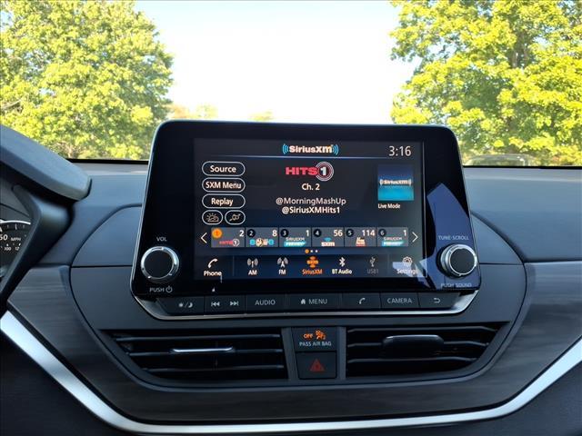 new 2025 Nissan Altima car, priced at $25,965