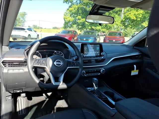 new 2025 Nissan Altima car, priced at $25,965