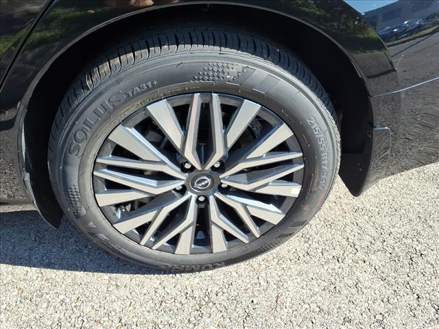 new 2025 Nissan Altima car, priced at $25,965