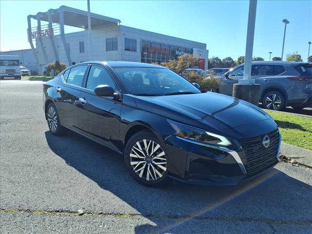new 2025 Nissan Altima car, priced at $25,965