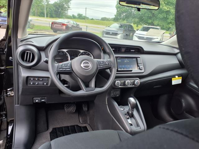 new 2025 Nissan Kicks Play car, priced at $21,871