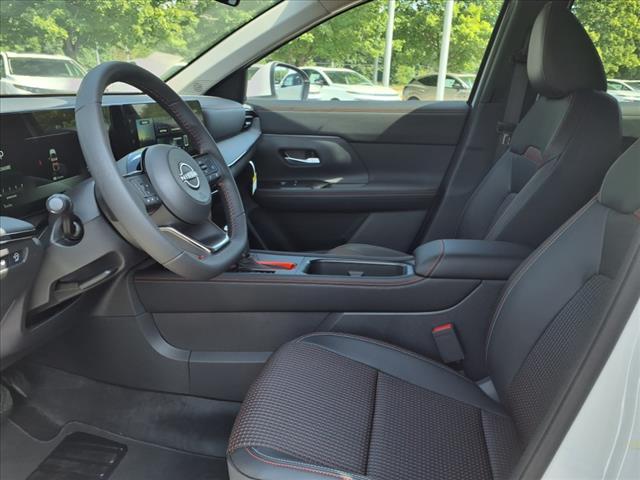 new 2025 Nissan Kicks car, priced at $26,607