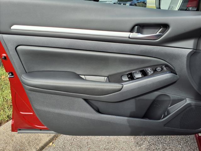 new 2025 Nissan Altima car, priced at $32,735