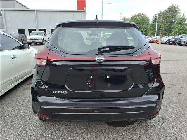 used 2024 Nissan Kicks car