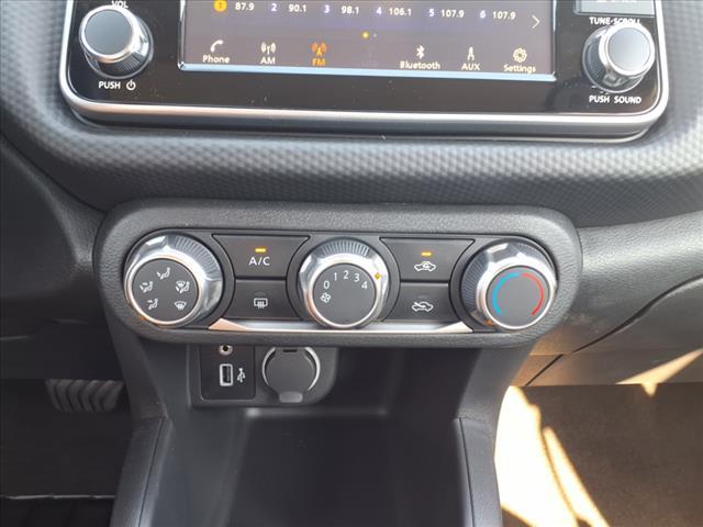 new 2025 Nissan Kicks Play car, priced at $21,871