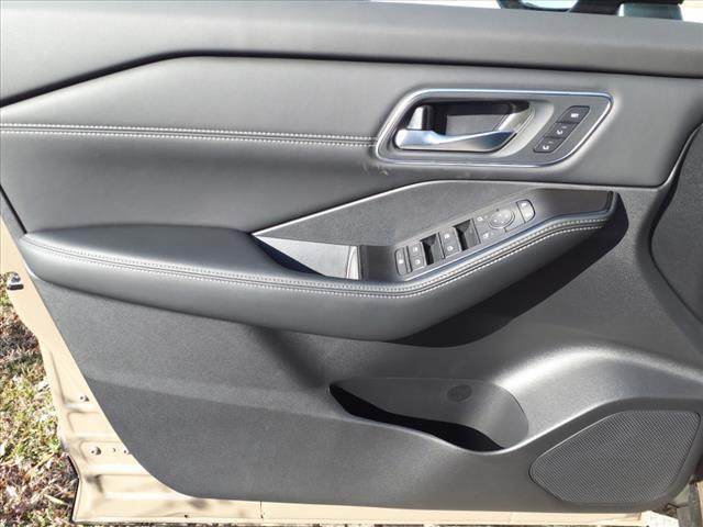 new 2025 Nissan Rogue car, priced at $43,377