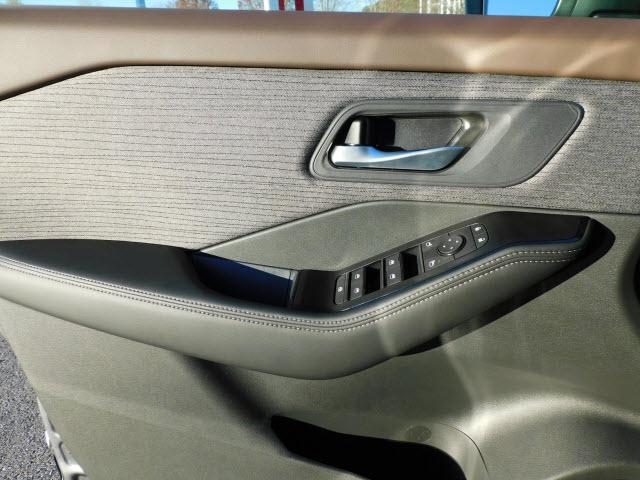 used 2023 Nissan Rogue car, priced at $21,550