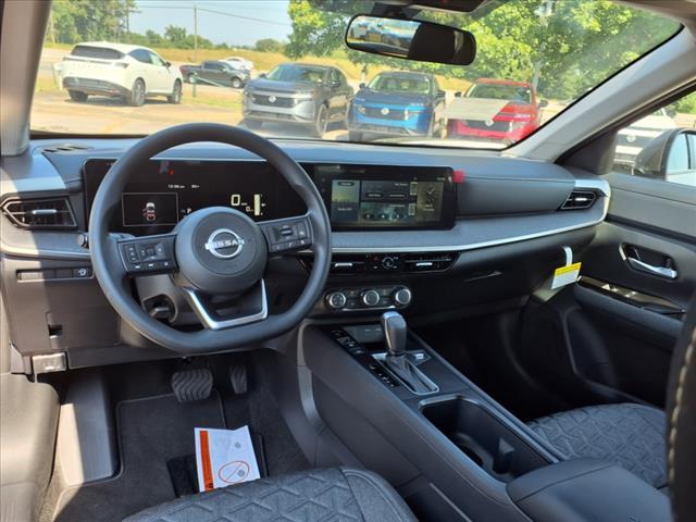 new 2025 Nissan Kicks car, priced at $23,762