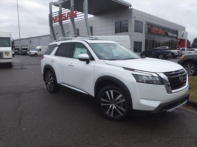 new 2025 Nissan Pathfinder car, priced at $55,580